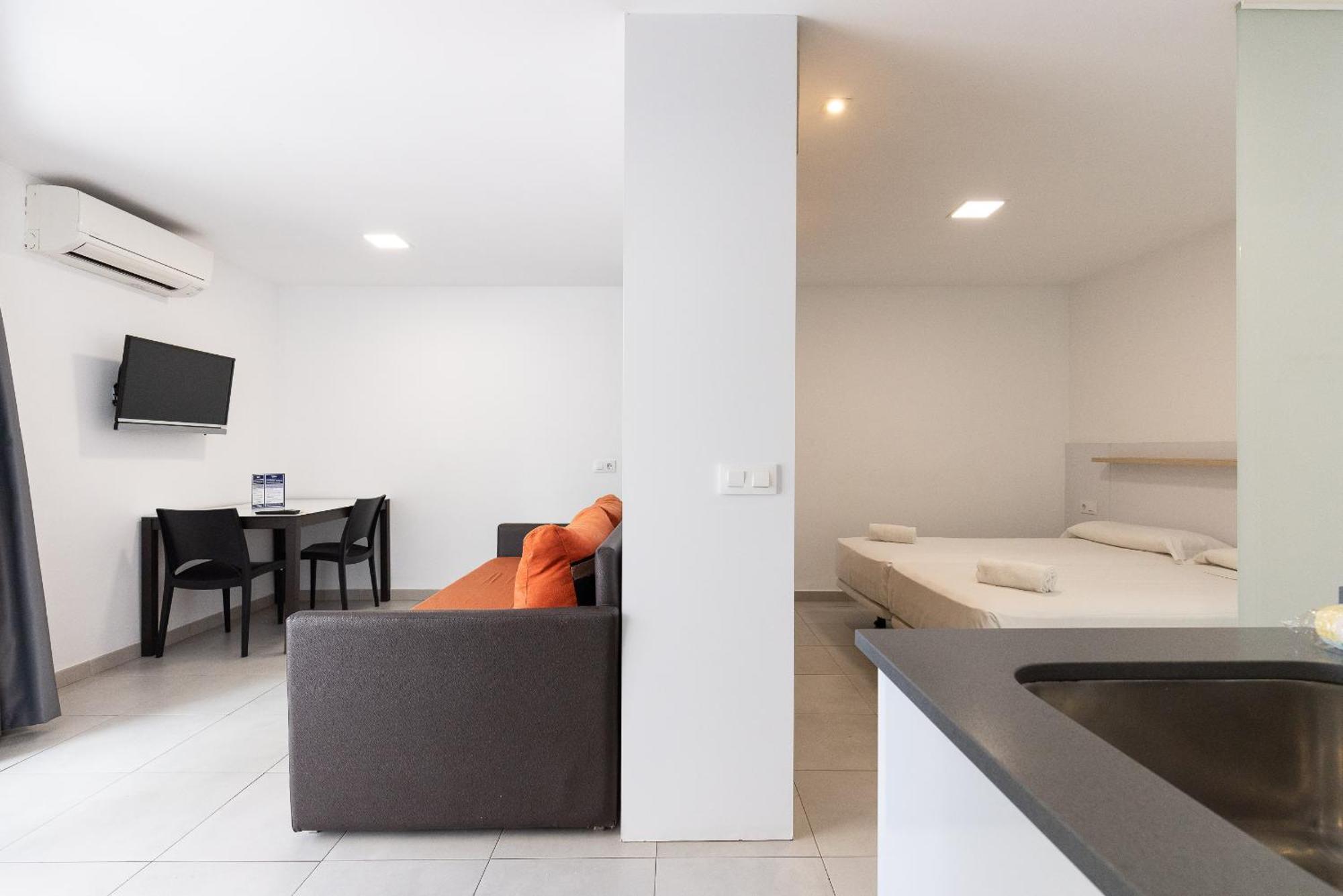 Rentalmar Aries Plus Salou Exterior foto
