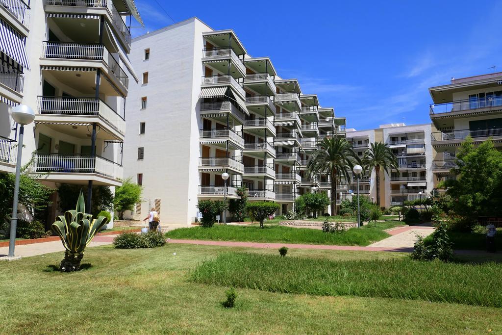 Rentalmar Aries Plus Salou Exterior foto